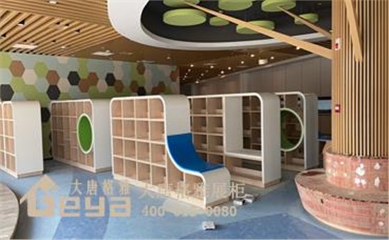 書柜設(shè)計(jì)