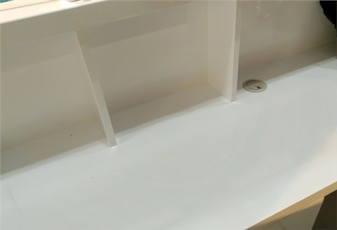 汽車用品展柜-帕博汽車服務(wù)會(huì)所