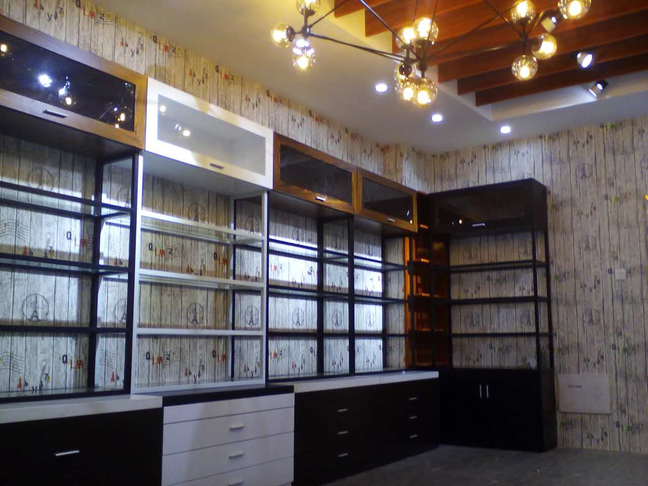 化妝品展柜,南京展柜廠,南京展柜定制廠家,南京展柜價格,南京展柜設(shè)計制作,南京大唐格雅展柜