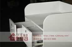 從細(xì)節(jié)看品質(zhì) 大唐格雅展柜設(shè)計好看也注重展柜細(xì)節(jié)
