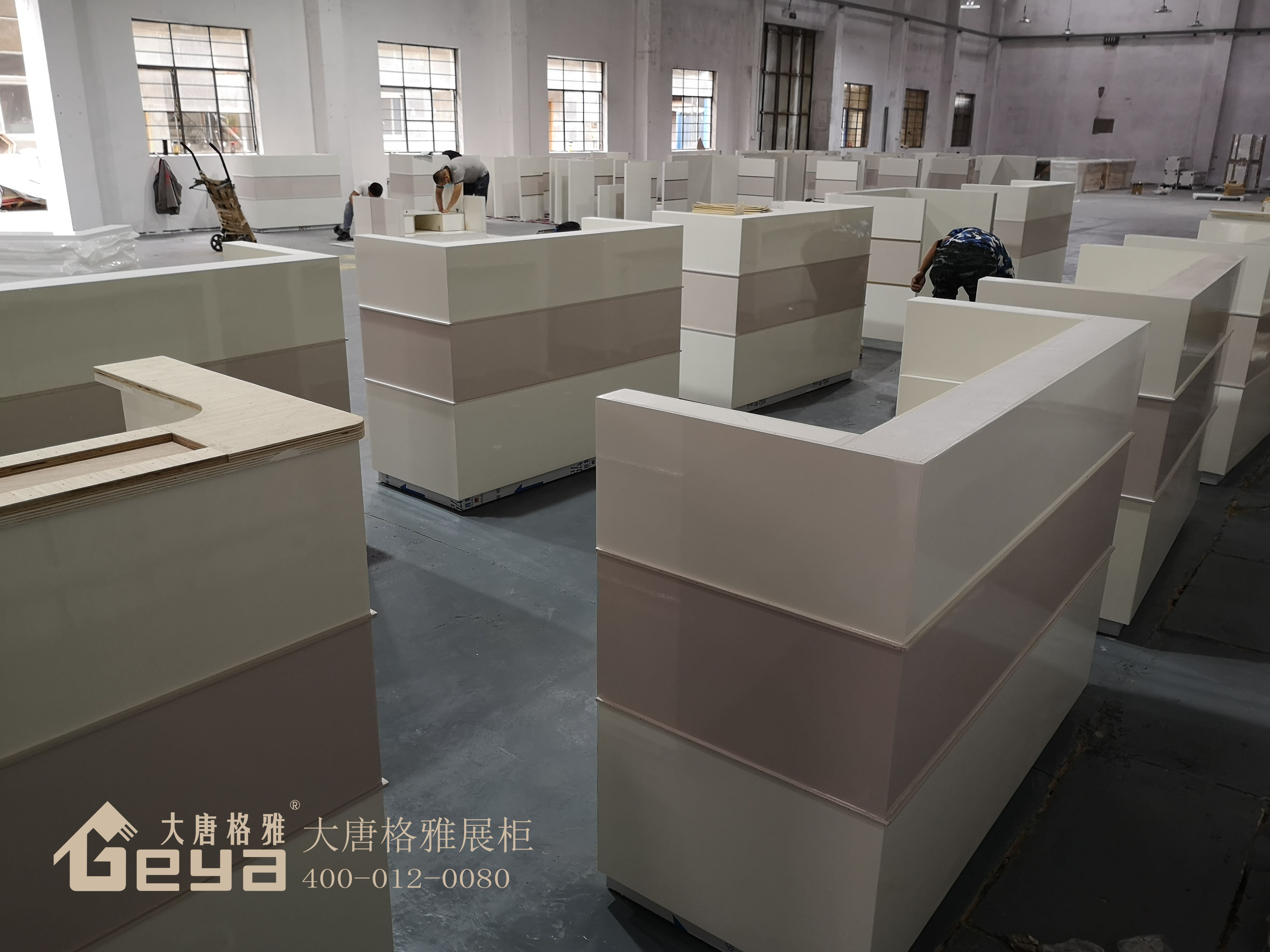 有關(guān)展柜制作中防火板的基礎(chǔ)知識