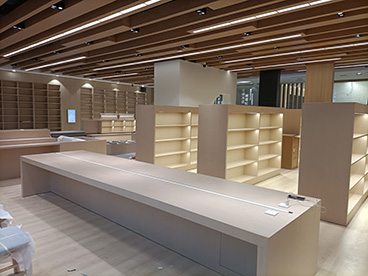 不同類型的眼鏡展柜各自有什么樣的優(yōu)點？